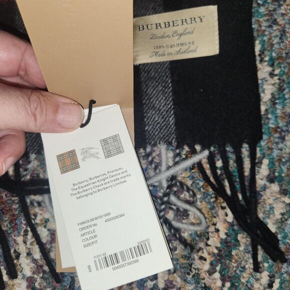 Burberry Black Nova Check Scarf - Picture 4 of 8